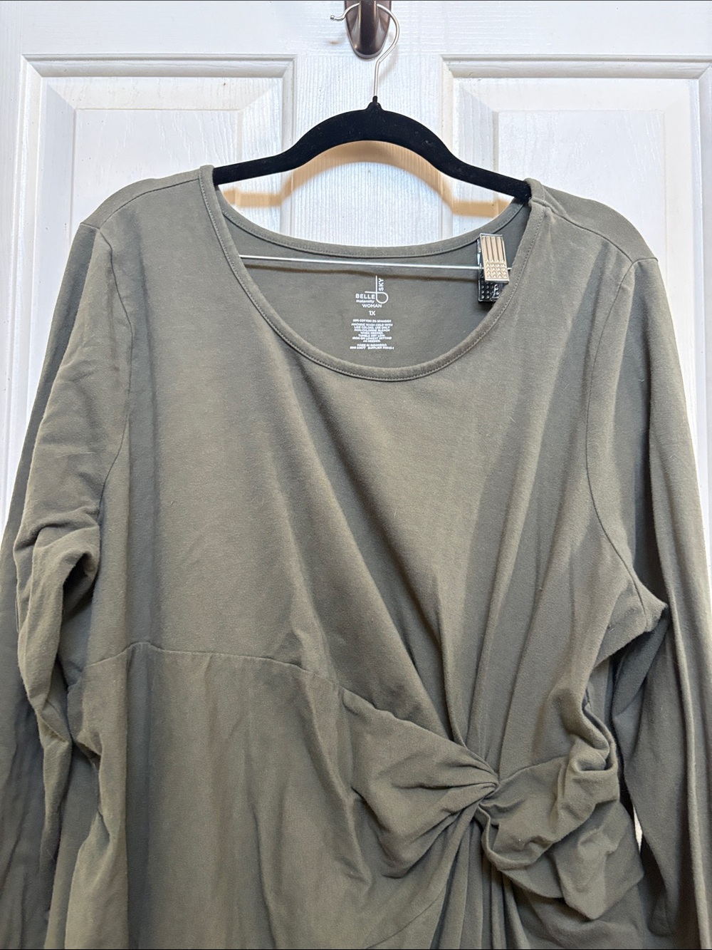 belle sky Olive Tie-Front Long Sleeve Dress